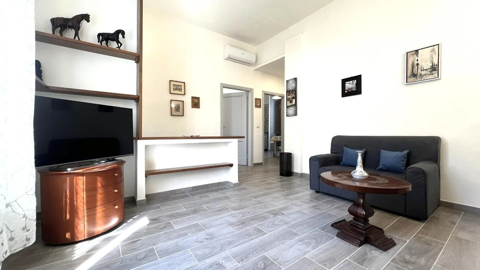 Ortensia-Central Apartment With Terrace Siena