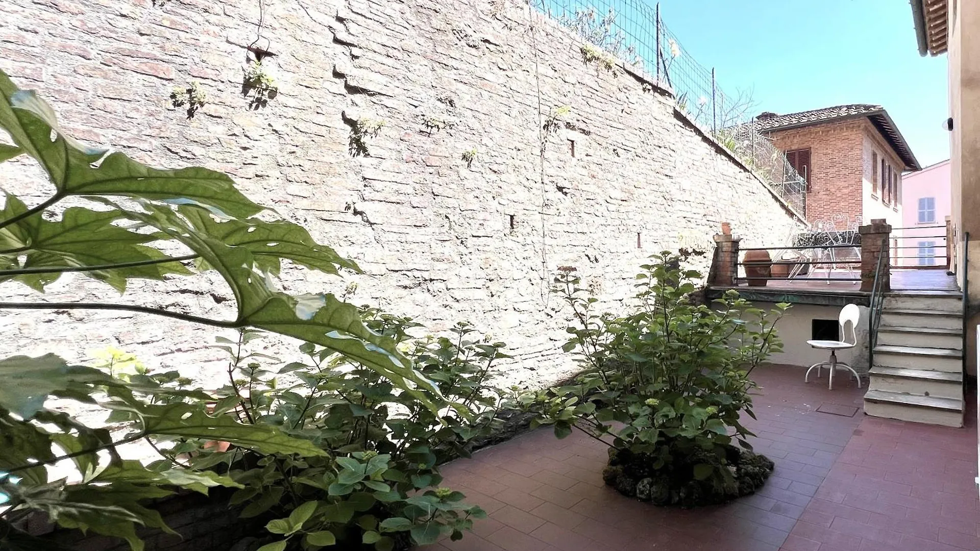 Ortensia-Central Apartment With Terrace Siena 0*,