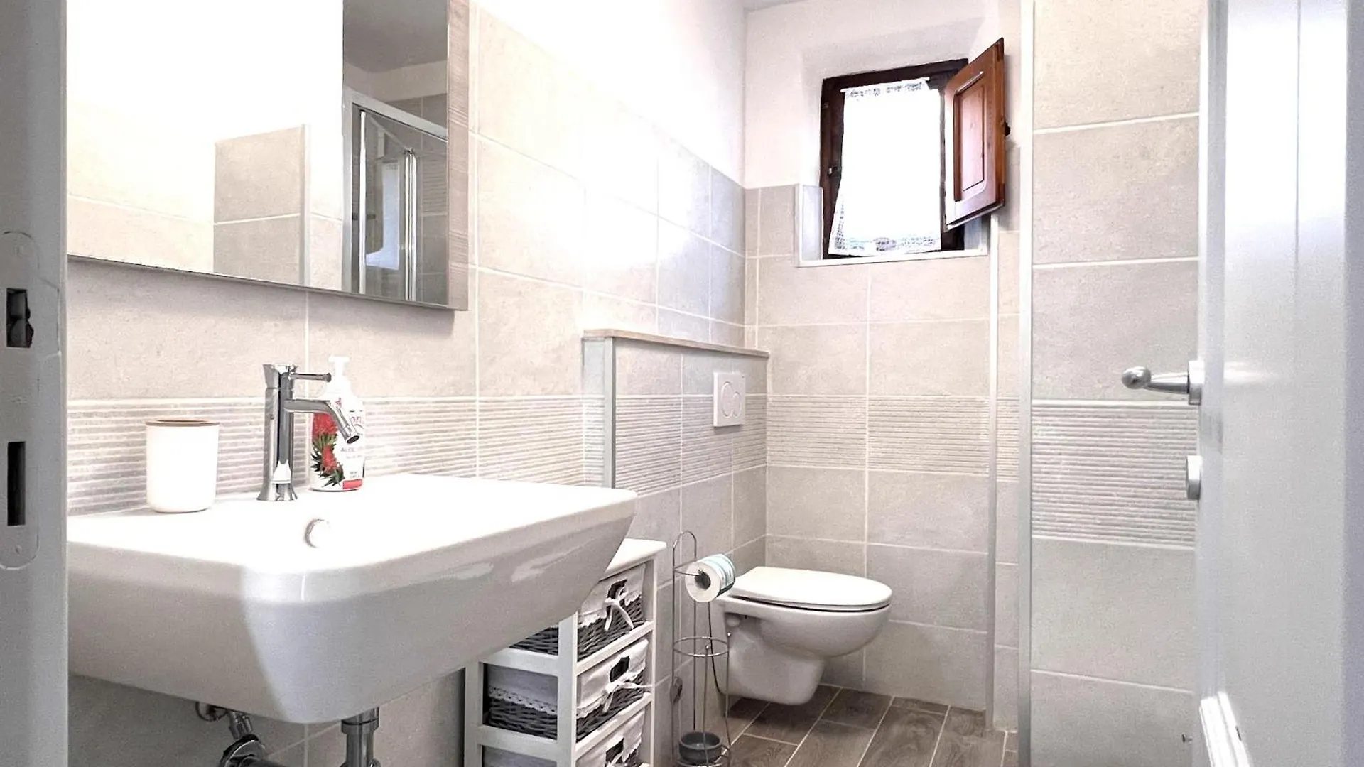 Ortensia-Central Apartment With Terrace Siena 0*,
